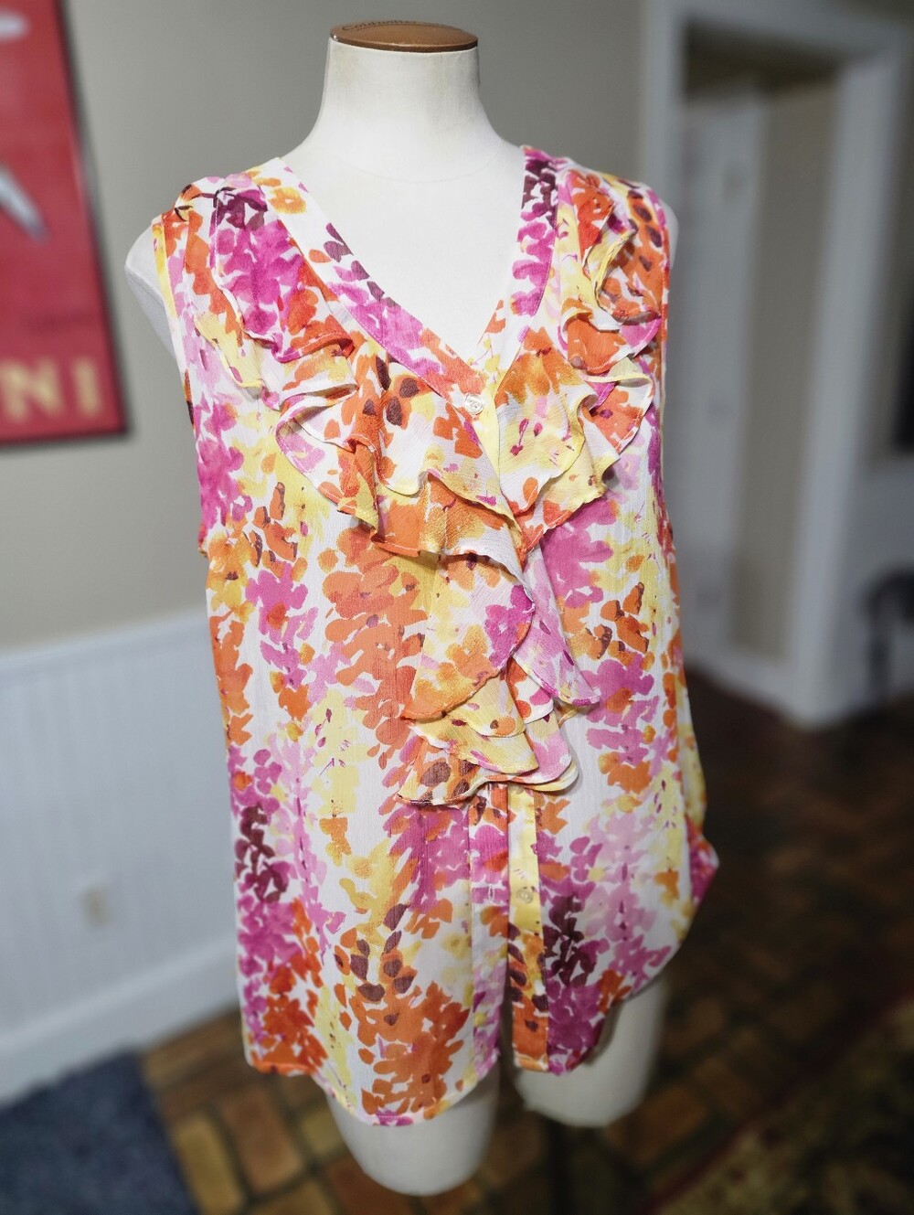Eric Colorful Ruffle Top Large - Picture 2 of 4